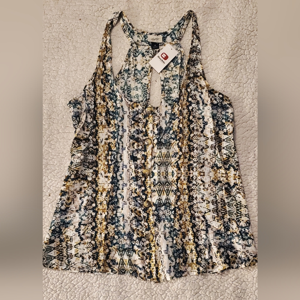 Daytrip tank top, new, size medium.